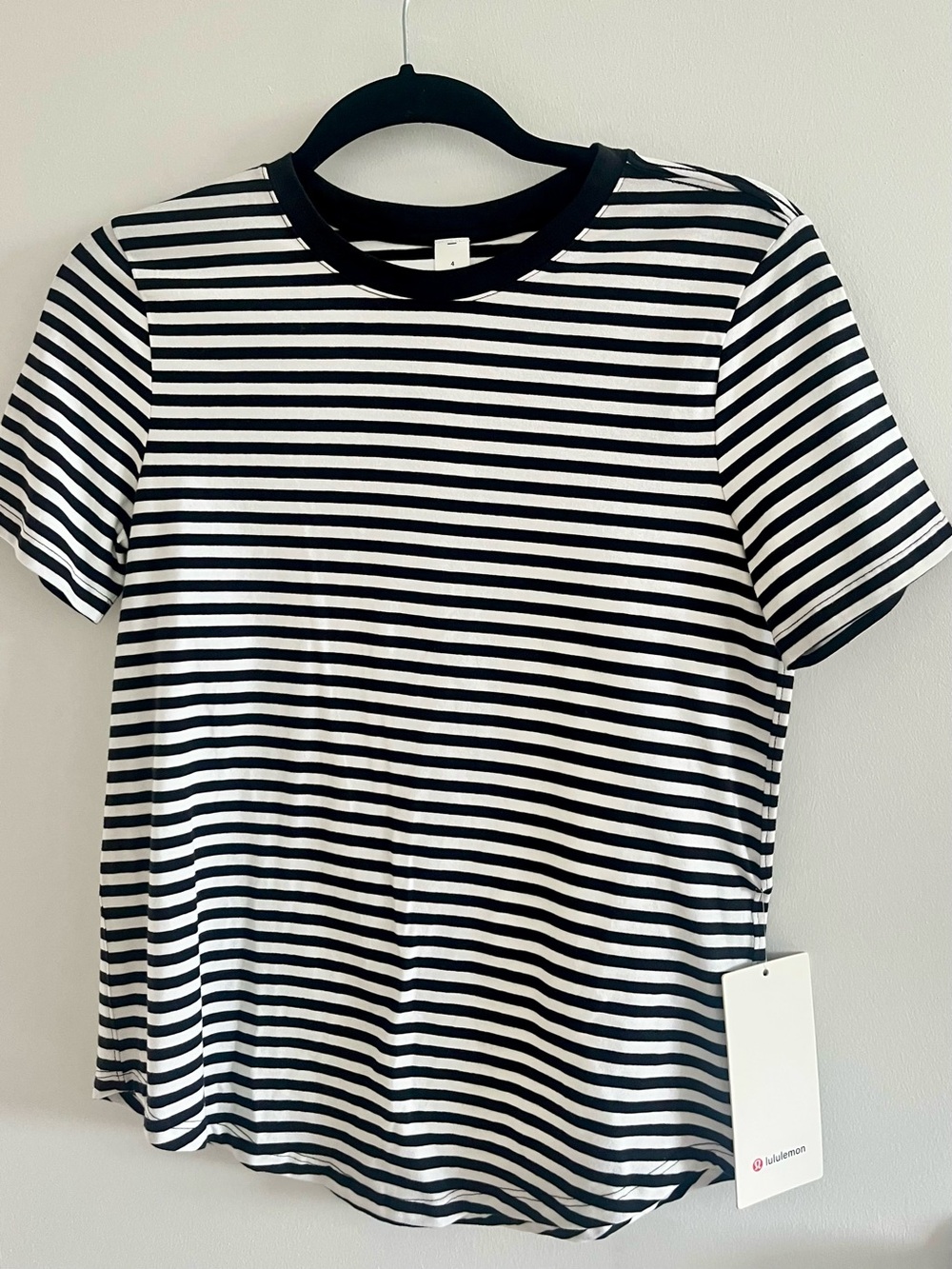 NWT Lululemon Love Crew Size 4 Black/White Striped